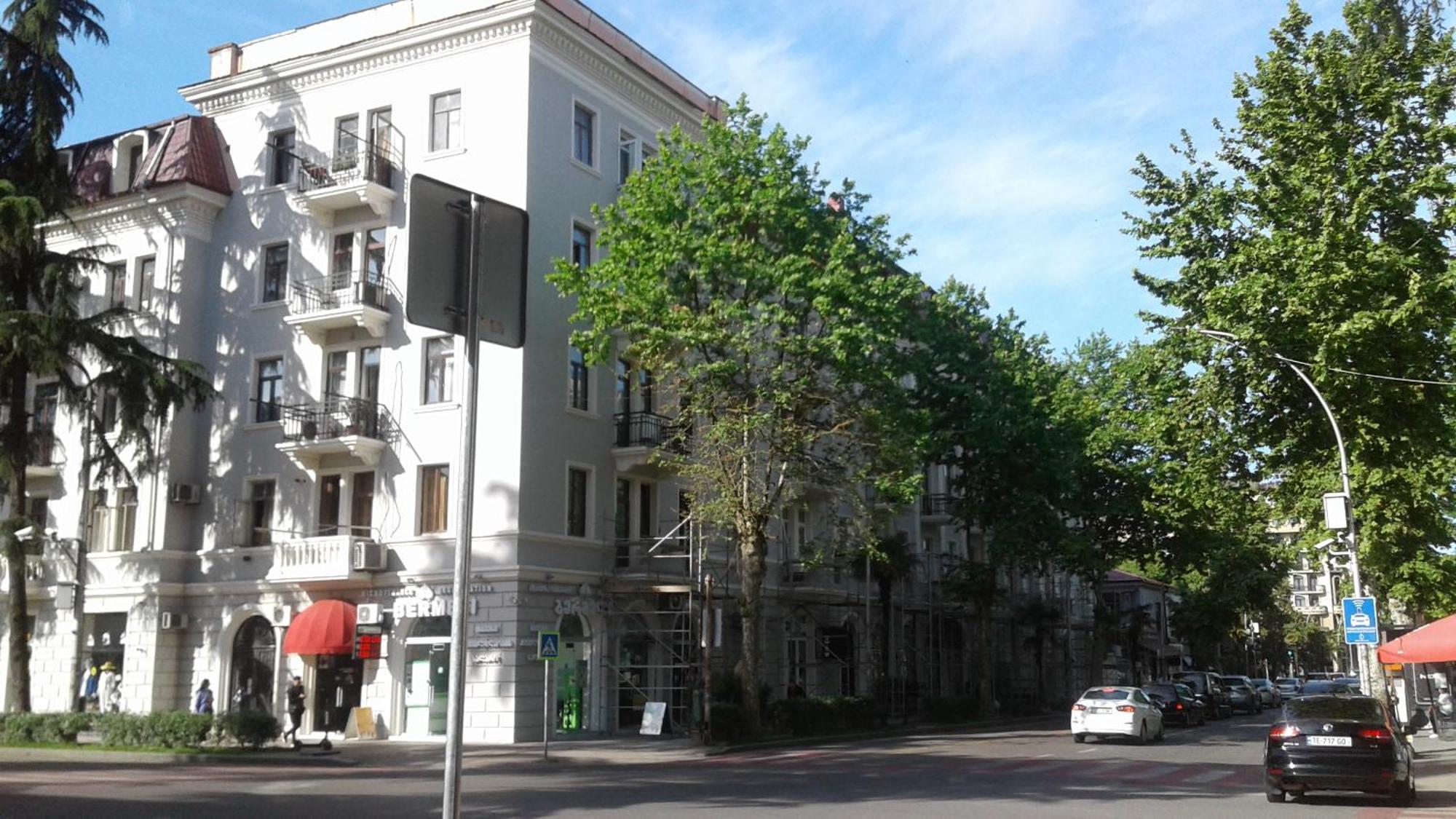 Tengiz'S Apartment On Gorgiladze Batumi Exterior photo